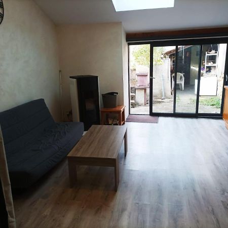 Agreable Maison De Ville Tout Confort Loudun Buitenkant foto
